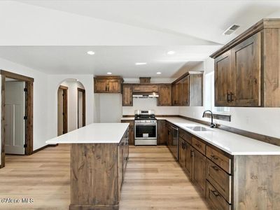 382 Solar Rd, Oldtown, ID, 83822