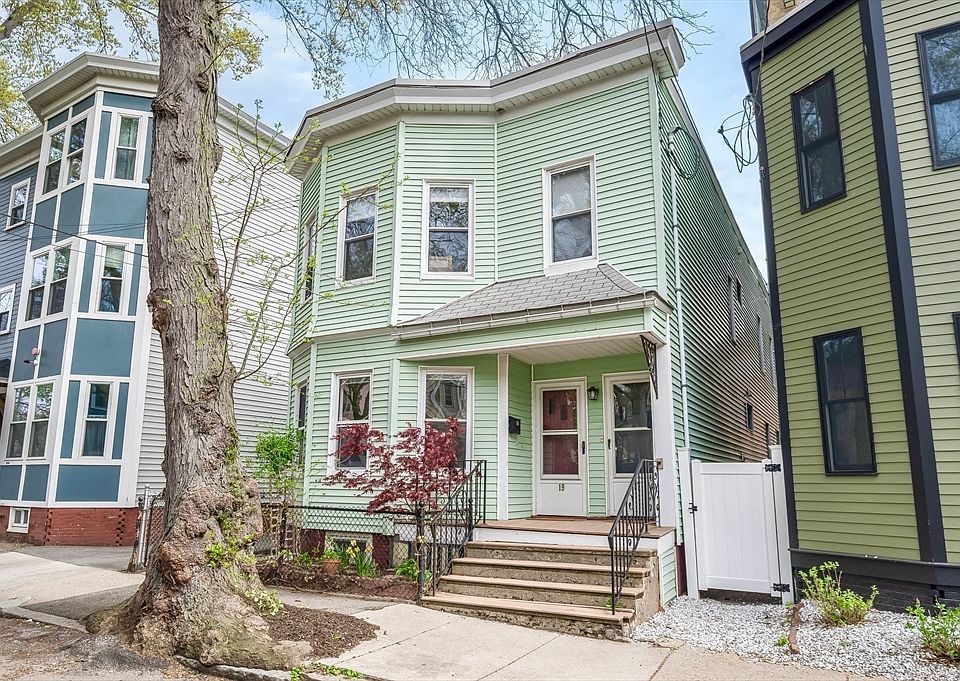 1st image of 19 Palermo St #19
