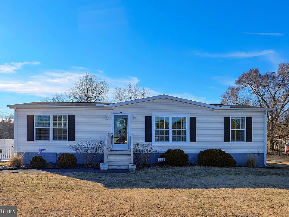 1st image of 223 Joanne Dr