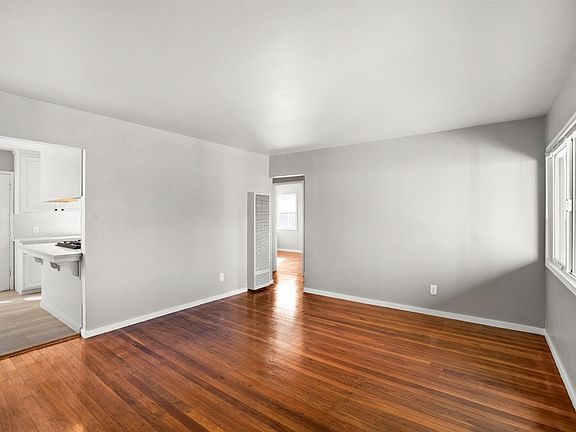 5th image of 153 Franklin Street