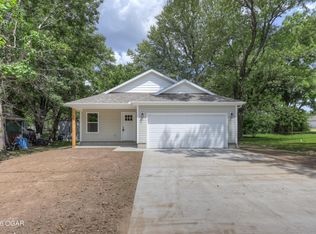 605 N Tennessee Ave, Carterville, MO 64835