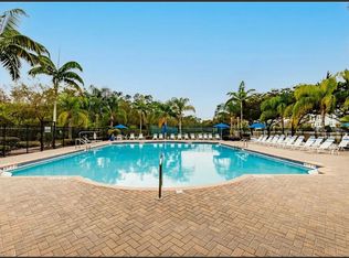 10034 Salina St, Fort Myers, FL 33905