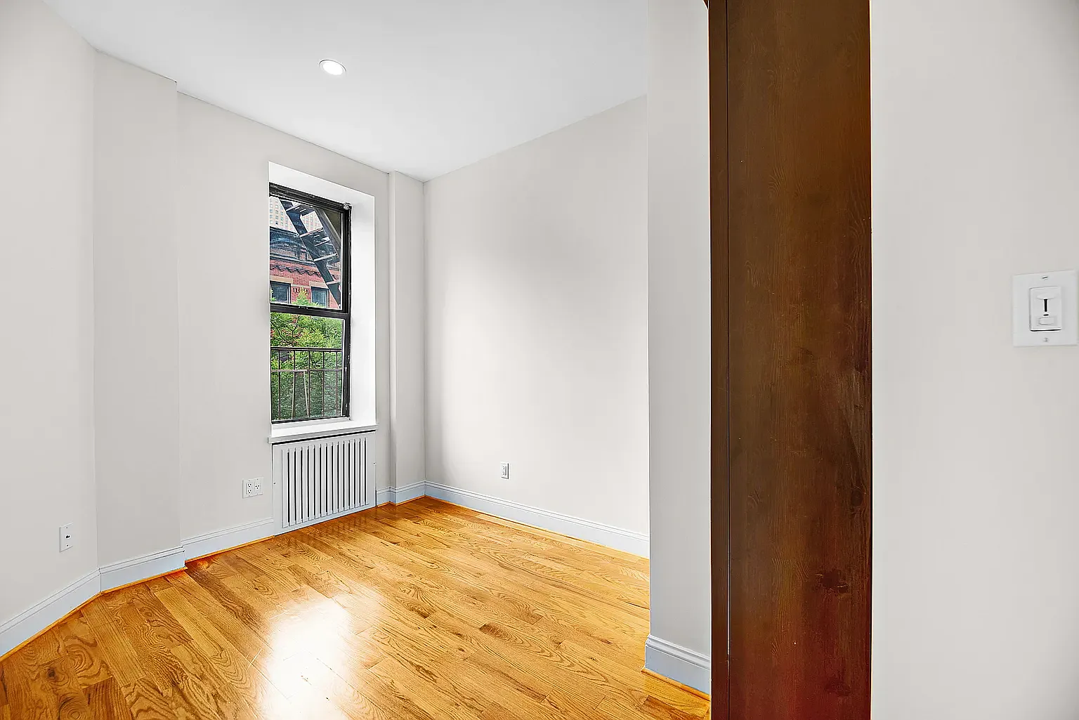 358 West 45th Street — Photo 4