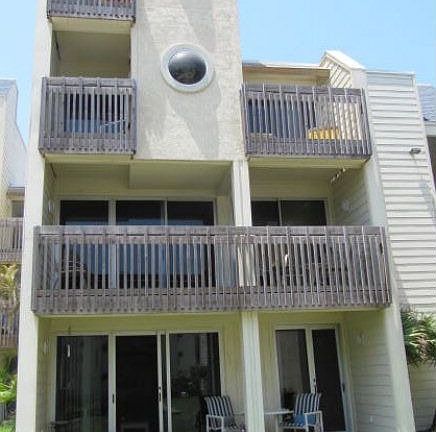 2nd image of 6400 Padre Blvd