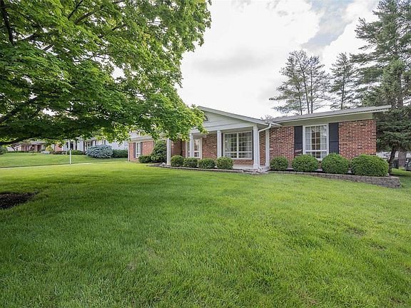 2nd image of 509 Wellshire Ct