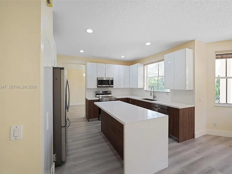4312 Laurel Ridge Cir — Photo 15