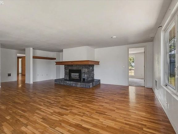 2nd image of 1290 Riggs Hill Rd