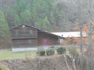 620 Preachers Fork Rd, Hyden, KY 41749