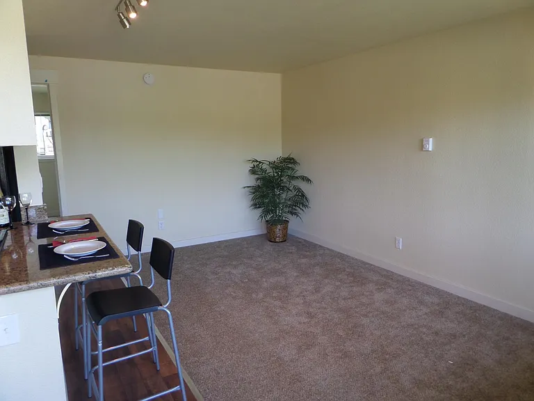 805 N J St #5 — Photo 6