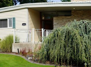 1015 Fir Park Ln, Fircrest, WA 98466