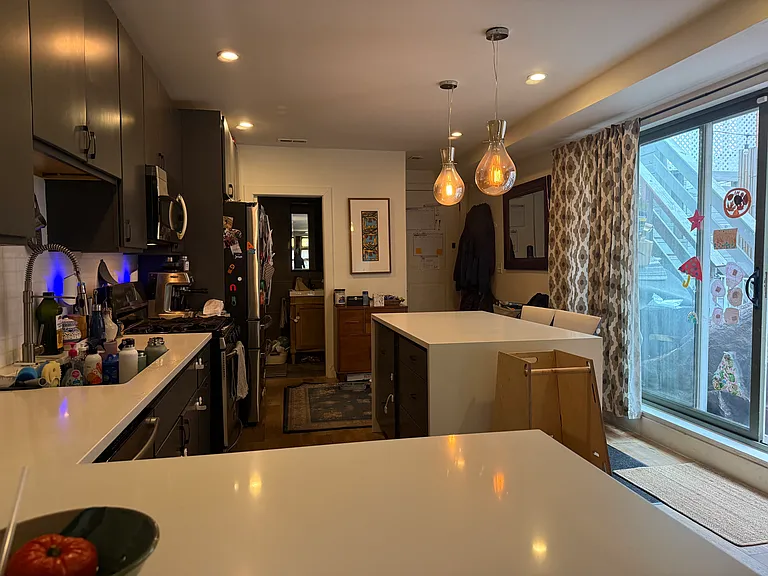 3202 Elliott St — Photo 9