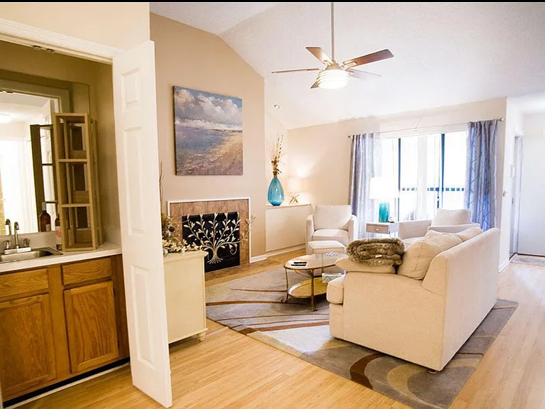 2506 Wood Hill Dr — Photo 15