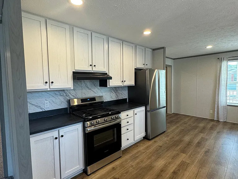 Oak Tree Village — Photo 130