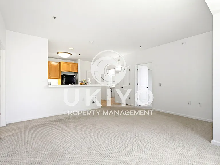 655 12th St #218 — Photo 7
