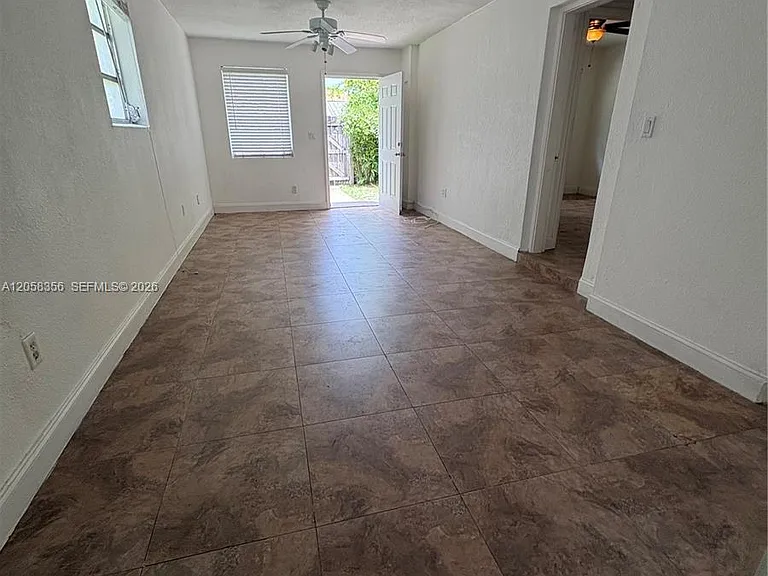 410 Pinecrest Dr #2 — Photo 1