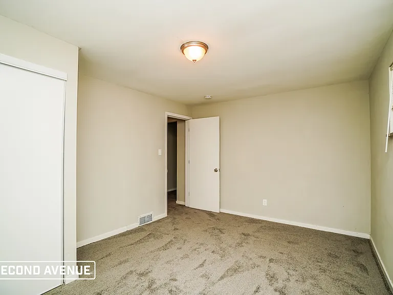 273 Bramble St — Photo 8