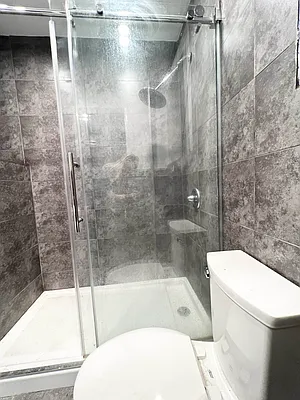 Rented by Bond New York | media 13