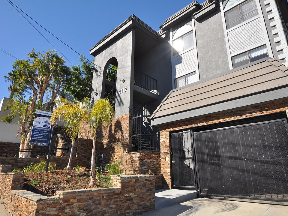 1st image of 2119 Elsinore St APT 3