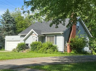 802 N Jefferson St, Robinson, IL 62454