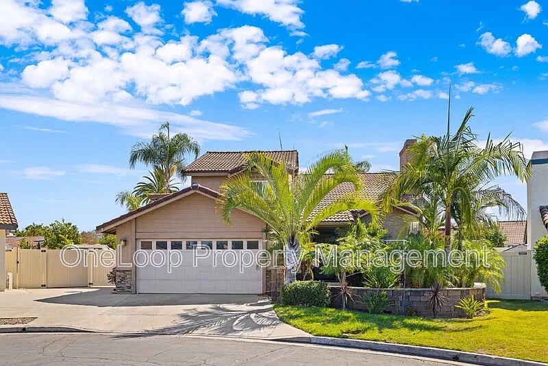 10120 Paseo Palmas Dr