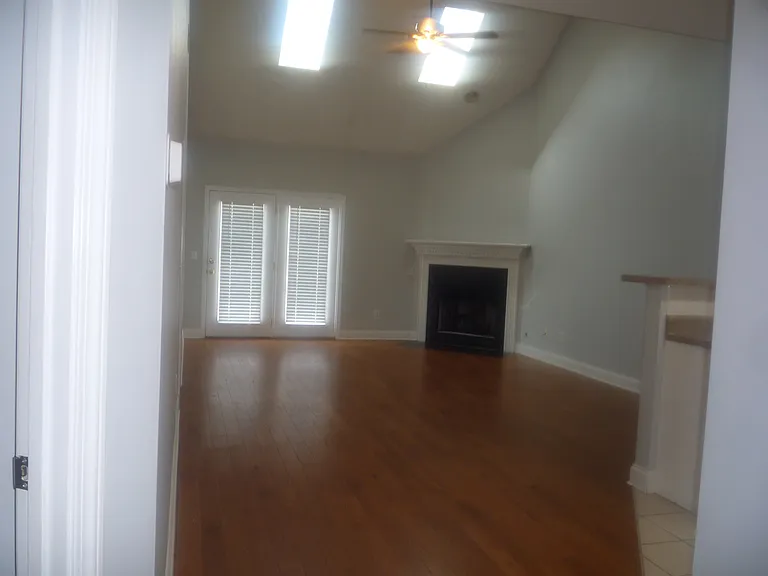 104 Channel Way — Photo 3