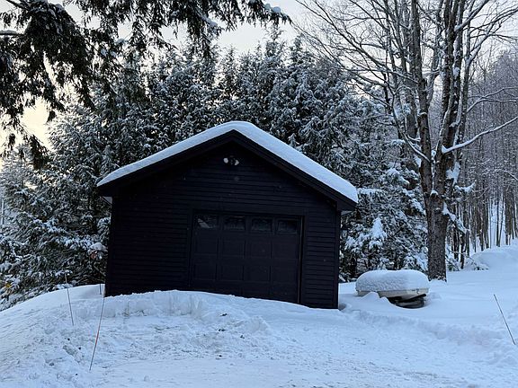 4th image of 790 Millen Pond Road