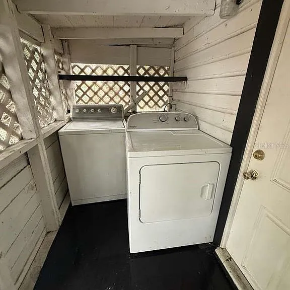 1703 McCarthy Ave — Photo 15