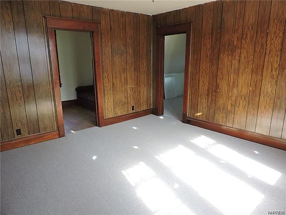 5th image of 1526 Electric Ave