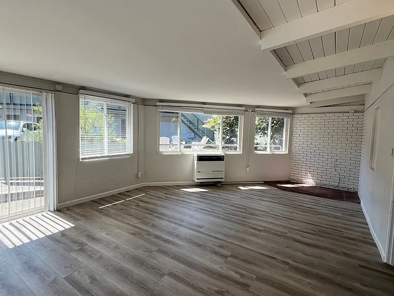 603 Johnson Ave — Photo 35