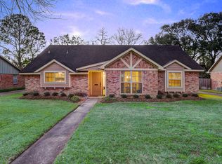 10622 Ashcroft Dr, Houston, TX 77096