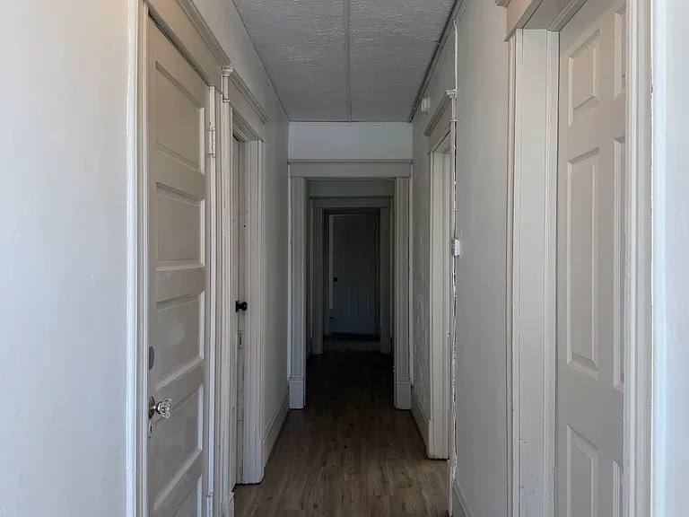 35 Linden St — Photo 6