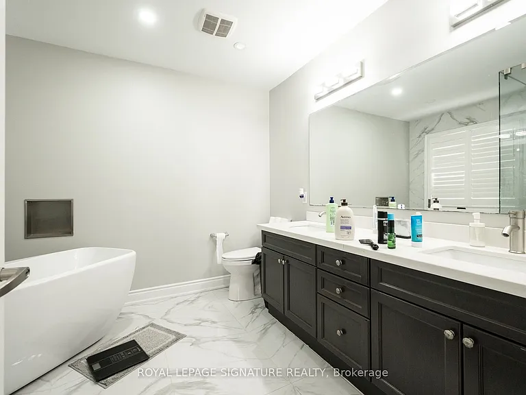 1071 Syndenham Ln — Photo 20