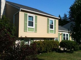 505 Merlins Ln, Herndon, VA 20170