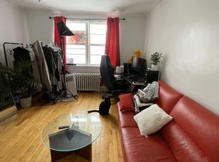 600 Laurier Ave W #17, Ottawa, ON K1R6L1