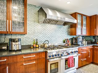 4024 54th Ave SW, Seattle, WA 98116