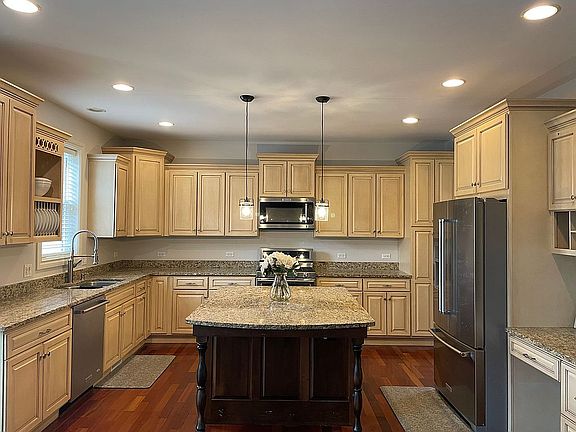 5th image of 433 W Woodland Ave