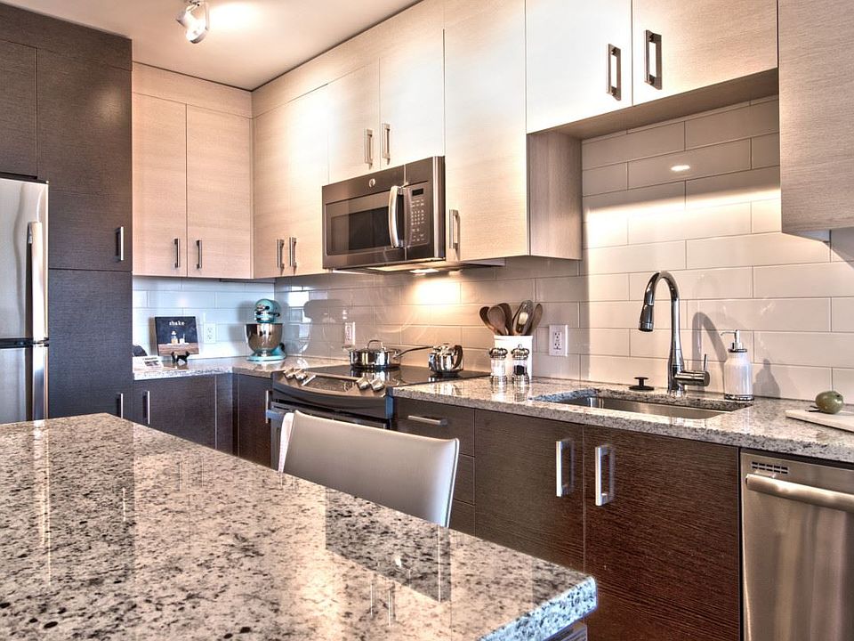 3GE-stainless-steel-Energy-StarTM-appliances