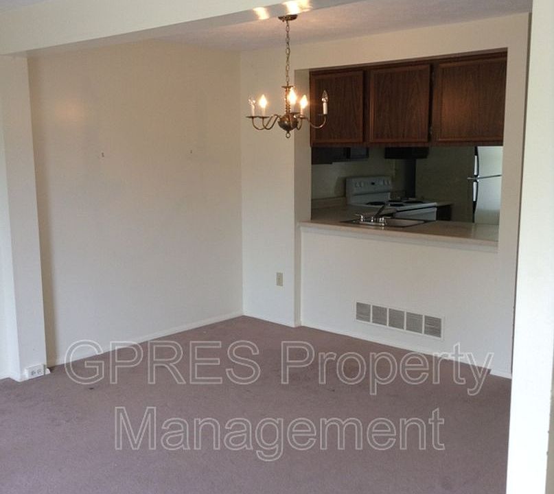 317 Garden Hill Dr, Tarentum, PA 15084 | Zillow