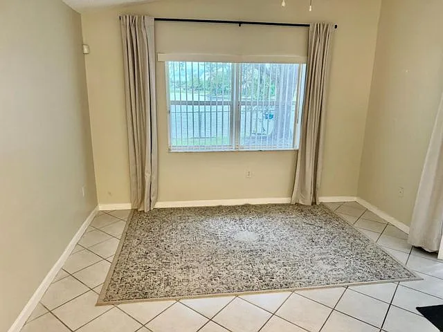 387 SW 206th Ave — Photo 5