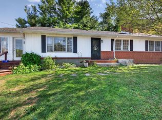 1348 Highland Dr, Marion, VA 24354