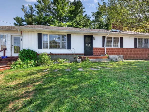 1348 Highland Dr, Marion, VA 24354