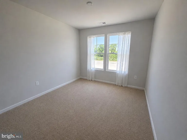 33 Apollo Rd — Photo 10