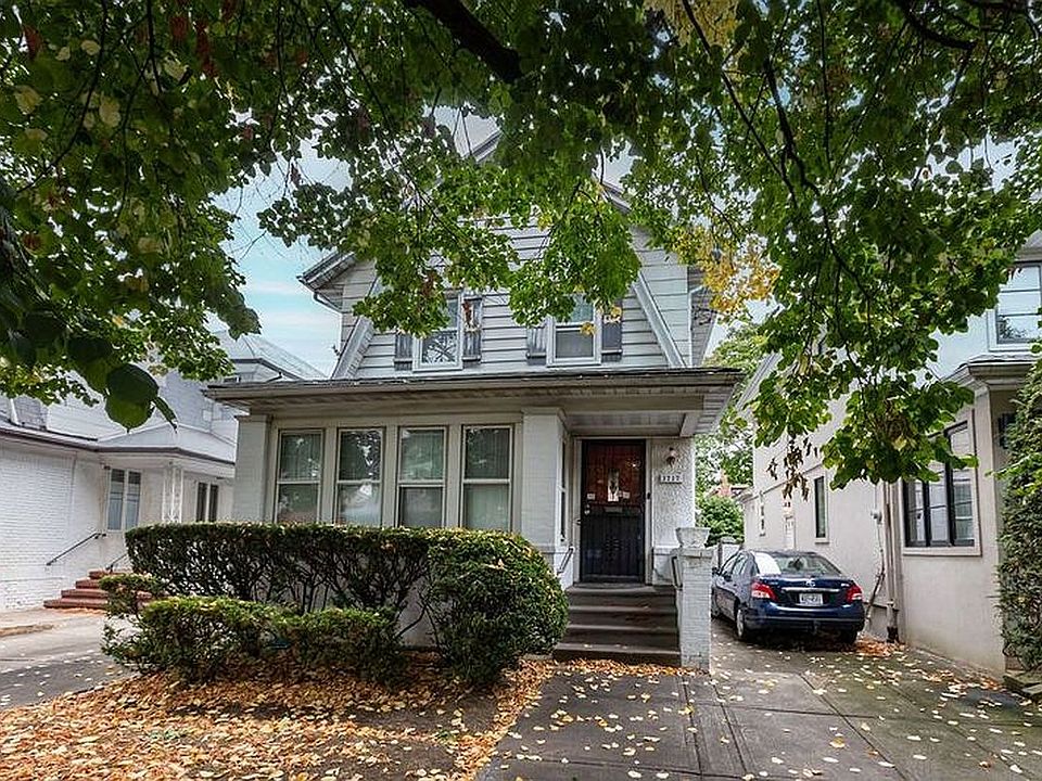 1st image of 1717 E 26th St
