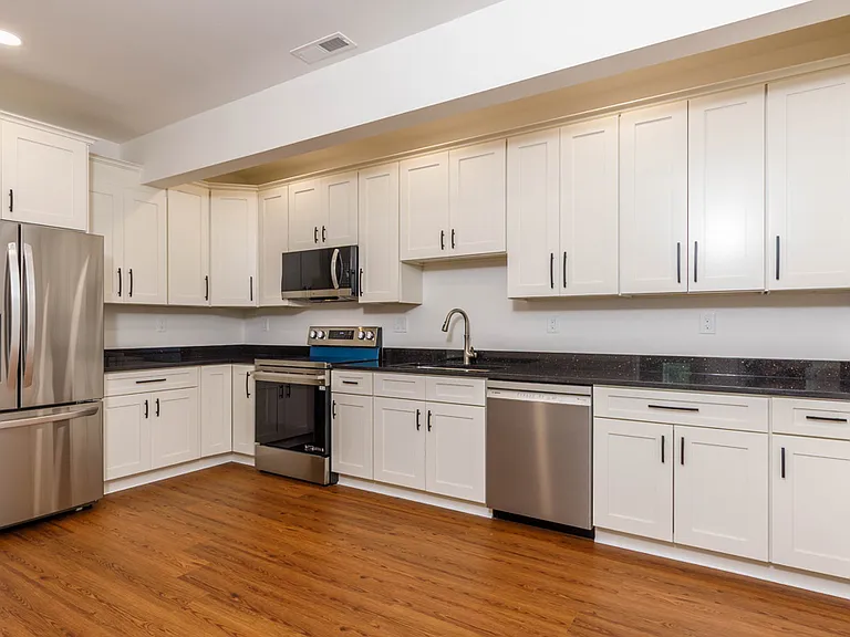 150 State Rd E #6 — Photo 1