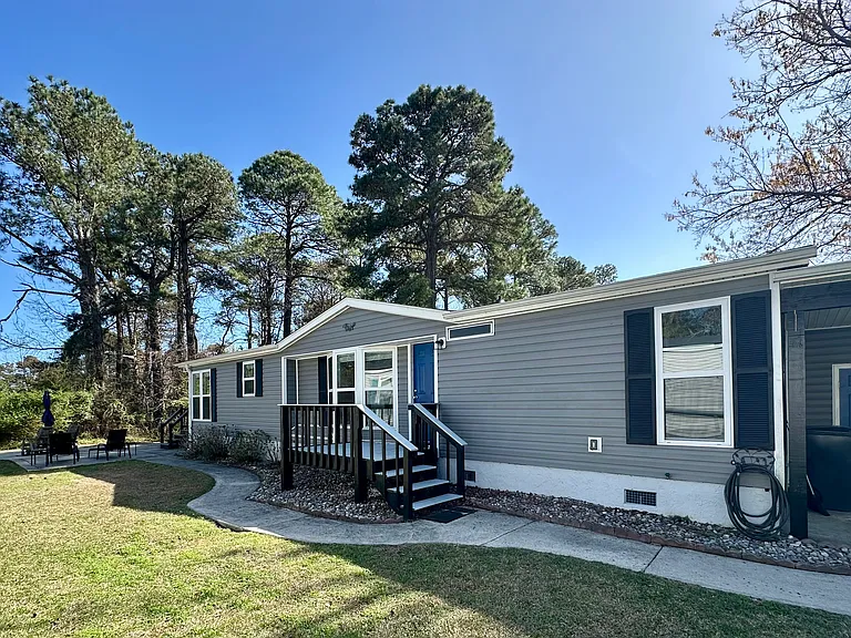 419 Quartermaster Ct — Photo 2