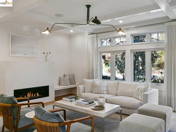 5th image of 6429 Regent St