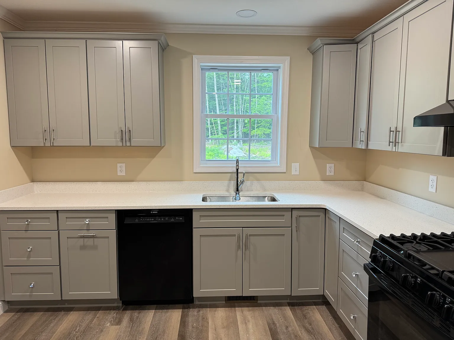 301 Peverly Rd — Photo 4
