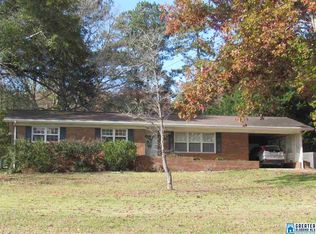 1201 Edgewood Dr, Weaver, AL 36277