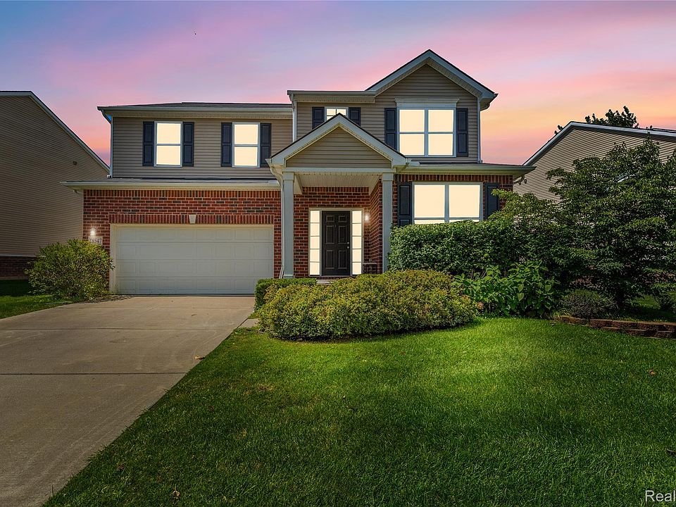 1st image of 28547 Oakmonte Cir E