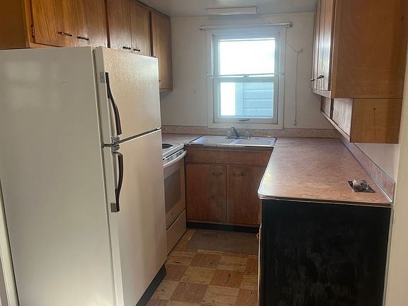 4th image of 309 S 33rd St Unit 3